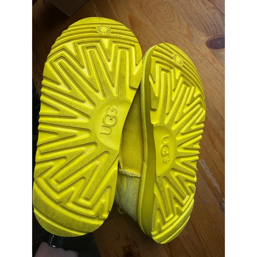 UGG Kids' Classic Ultra Mini Boots - Canary Yellow - Size 2